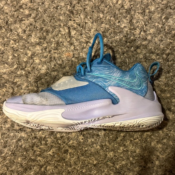 Youth Nike Zoom Freak 3 “Freezing Time” (6.5) - Picture 7 of 7